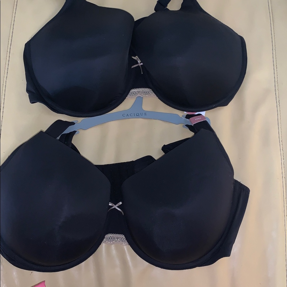 2 Cacique Elegant Black Bras
